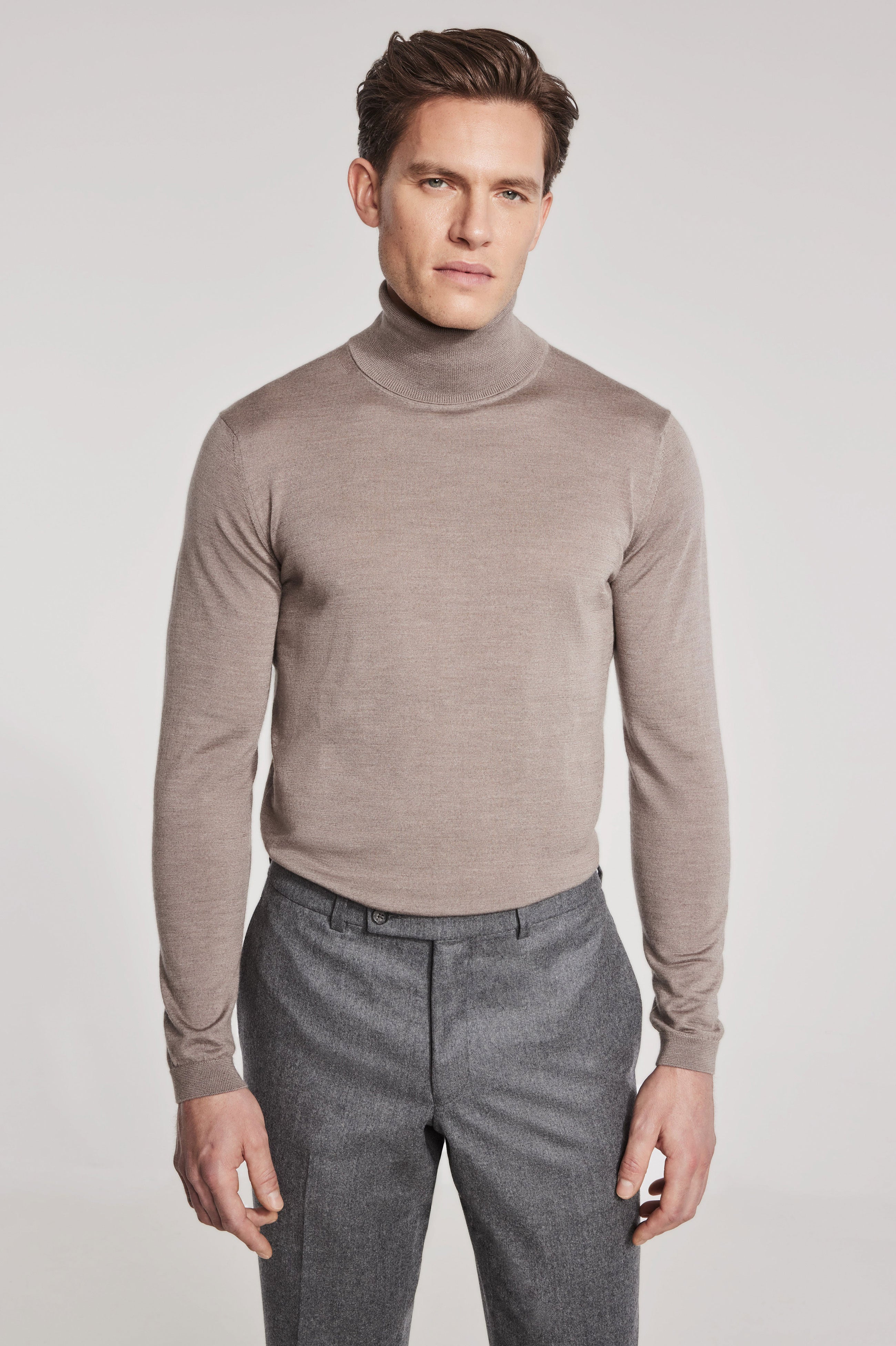 Vue alternative Col roulé beige