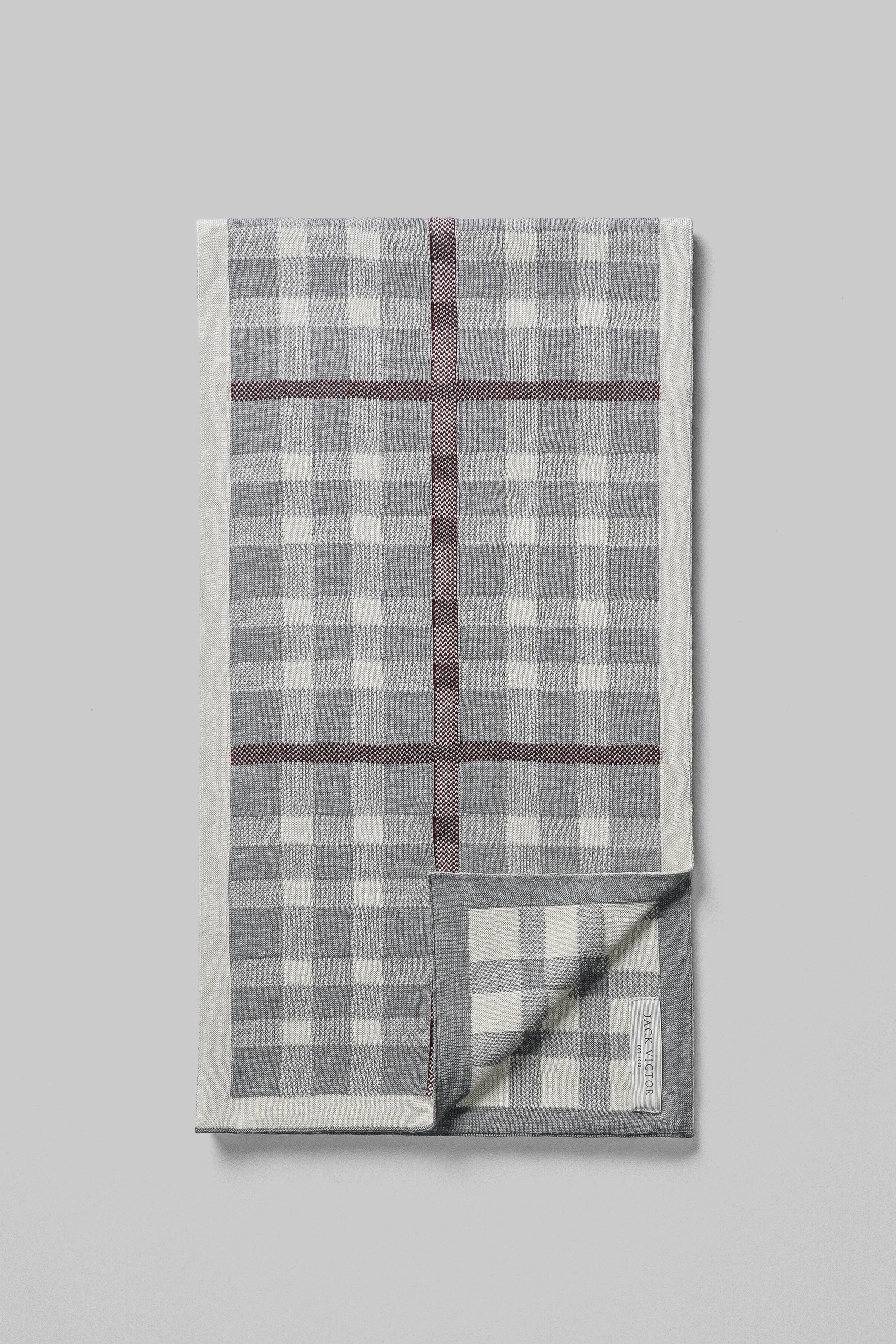 Vue alternative Écharpe en tricot de coton et de soie à carreaux en écru
