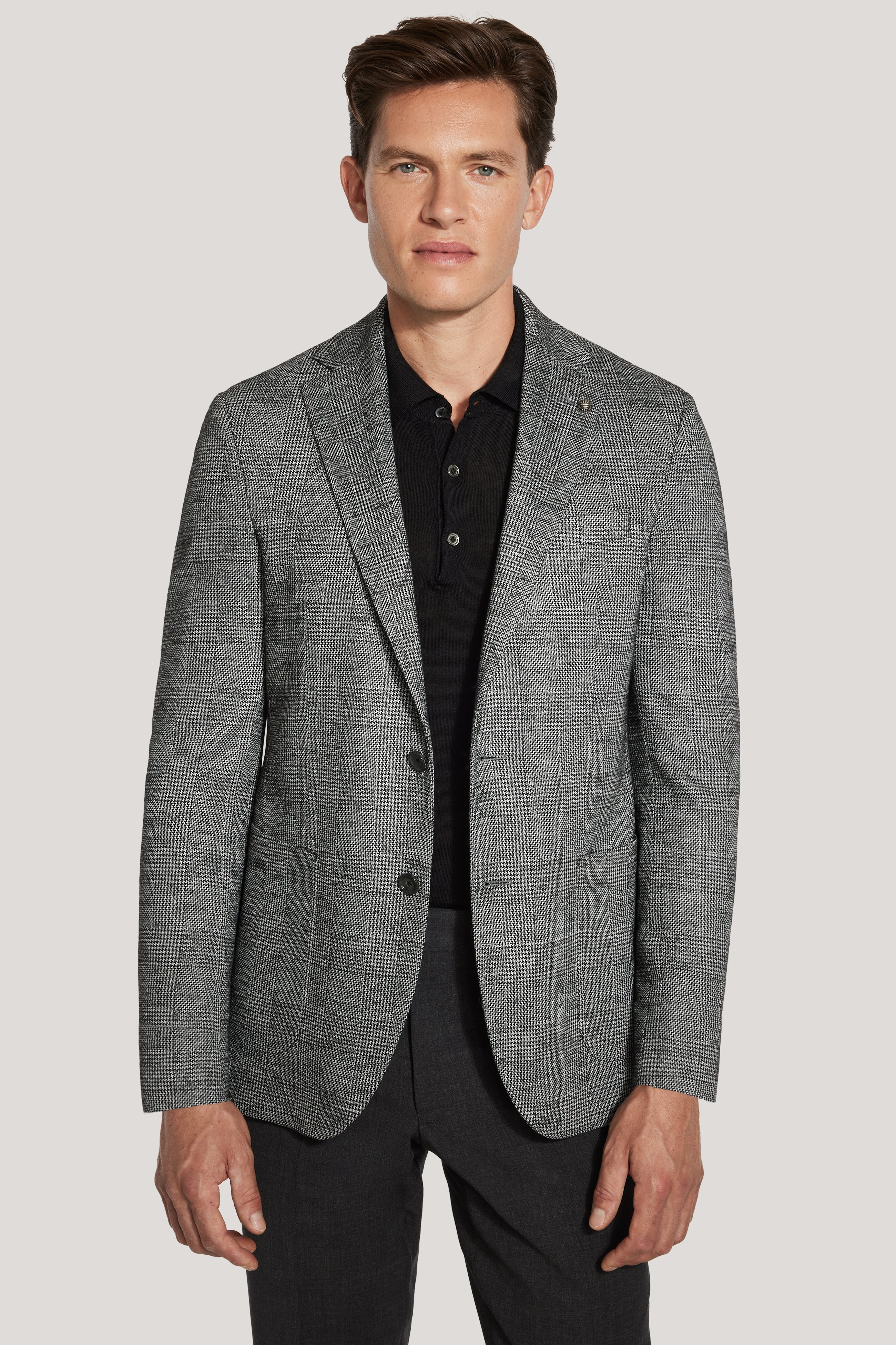 Alt view Black and White Plaid COMFORTWEAR™ Blazer